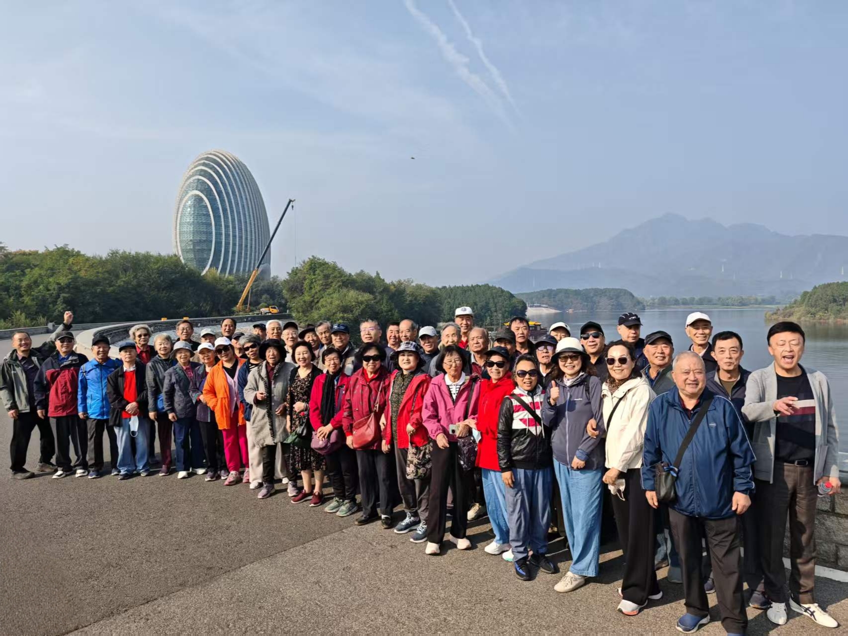 漫步金秋,岁月留痕——辐射安全所组织退休职工开展秋游活动